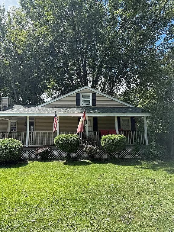 7795 Glenfield Dr — exterior photo