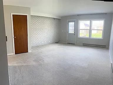 1618 Plymouth Dr — exterior photo