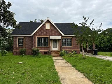 1214 Hoke St — exterior photo