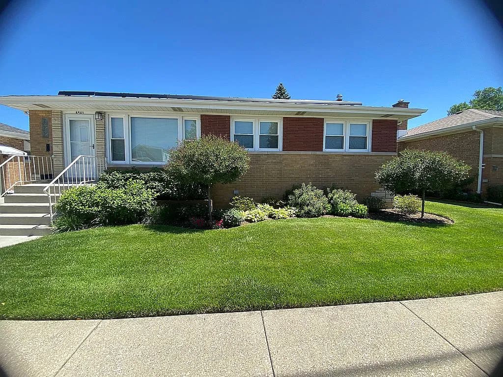 4541 Lawndale Ave — exterior photo