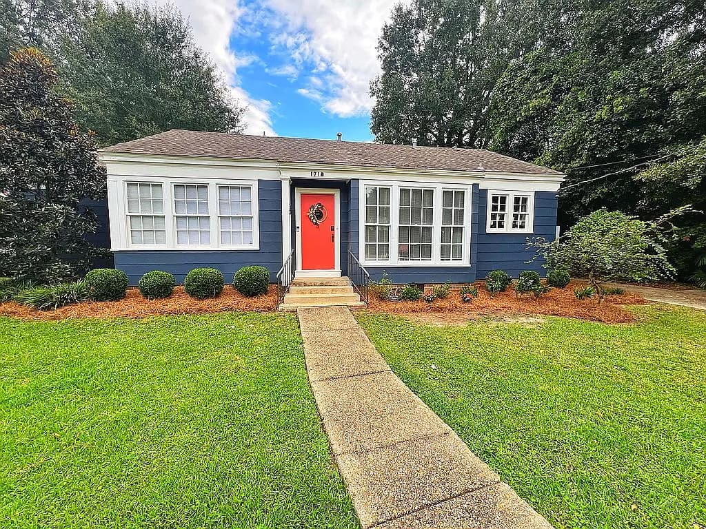 1718 Mamie St — exterior photo