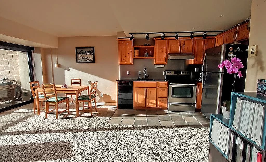 417 E Kiowa St Unit 608 — exterior photo