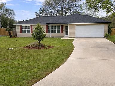 31 Stevens Dr — exterior photo