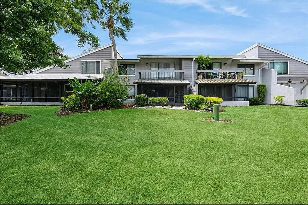 5125 Cypress Creek Dr #204 — exterior photo