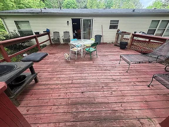 153 Dinkins Rd — exterior photo