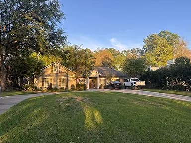 110 Maison Rue — exterior photo