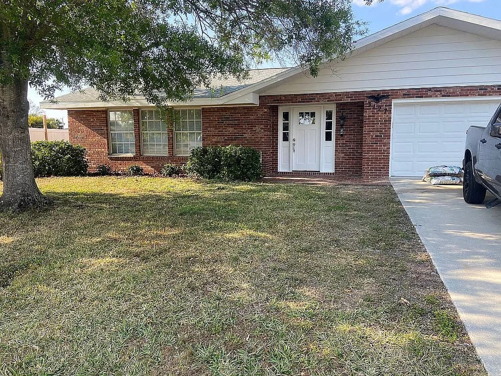 3127 Shannon Dr — exterior photo
