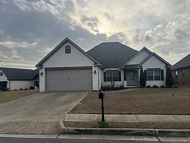 13814 Hemlock Dr — exterior photo