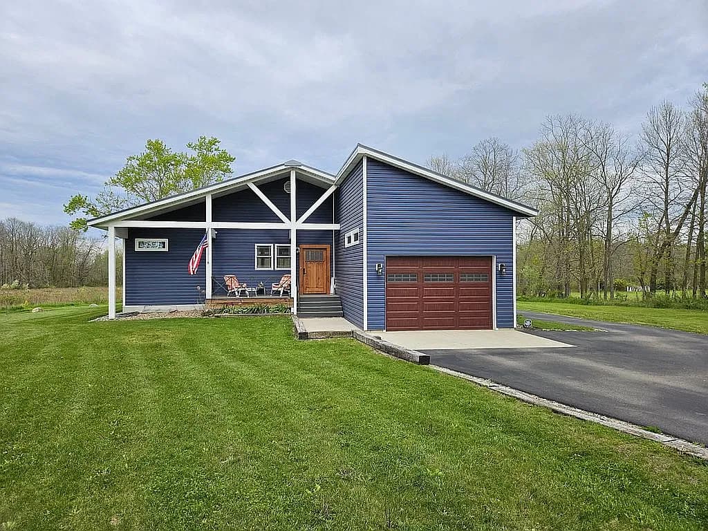 2983 28 Mile Rd — exterior photo