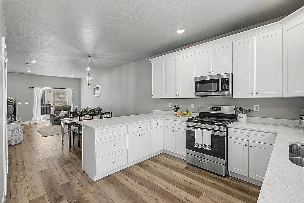 1026 S 2770 E — exterior photo