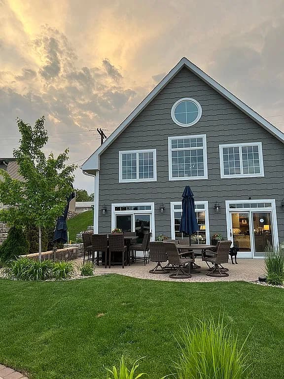 191 S Harmon Dr — exterior photo