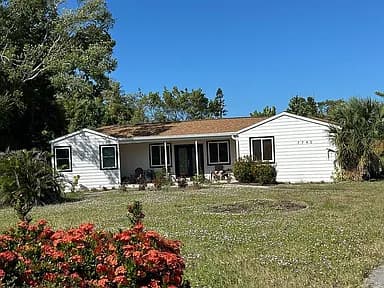 7745 Westmoreland Dr — exterior photo