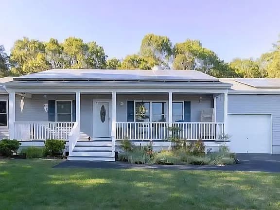168 Brookfield Ave — exterior photo