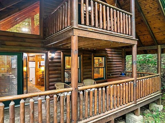 641 Gatlinburg Falls Way — exterior photo