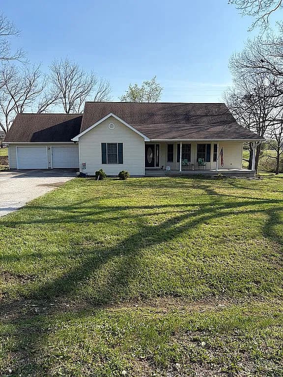 13830 E Musket Rd — exterior photo