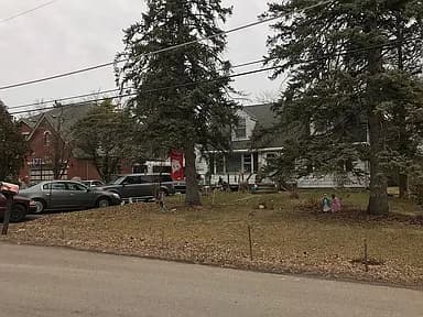 6721 Crest Rd — exterior photo