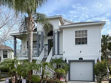1003 Mizzen Ct — exterior photo