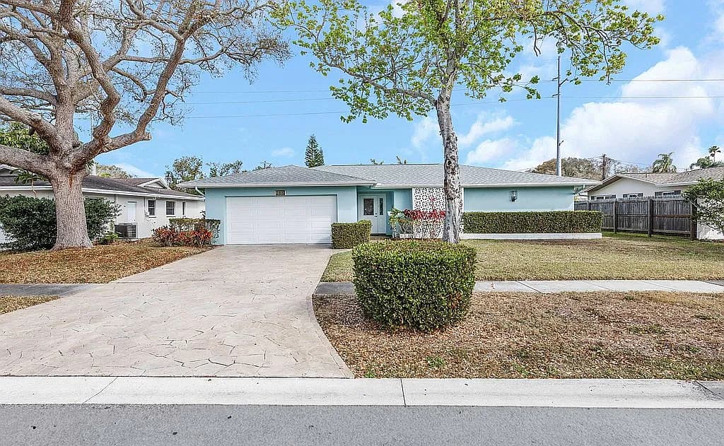 1468 Byram Dr — exterior photo