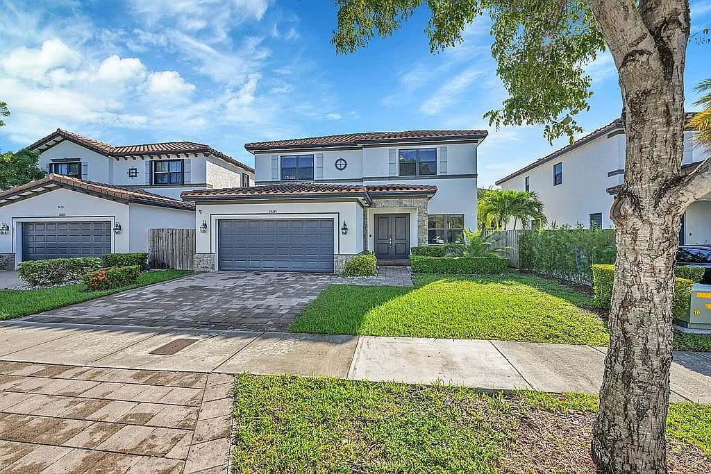25241 SW 118th Ave — exterior photo