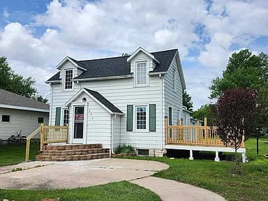 854 Ash Ave — exterior photo