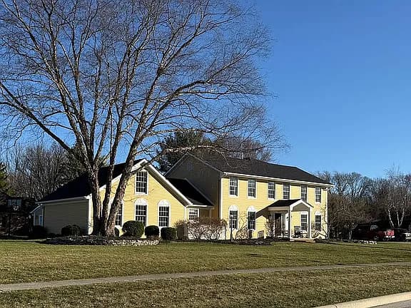 427 Scarlet Oak Dr — exterior photo