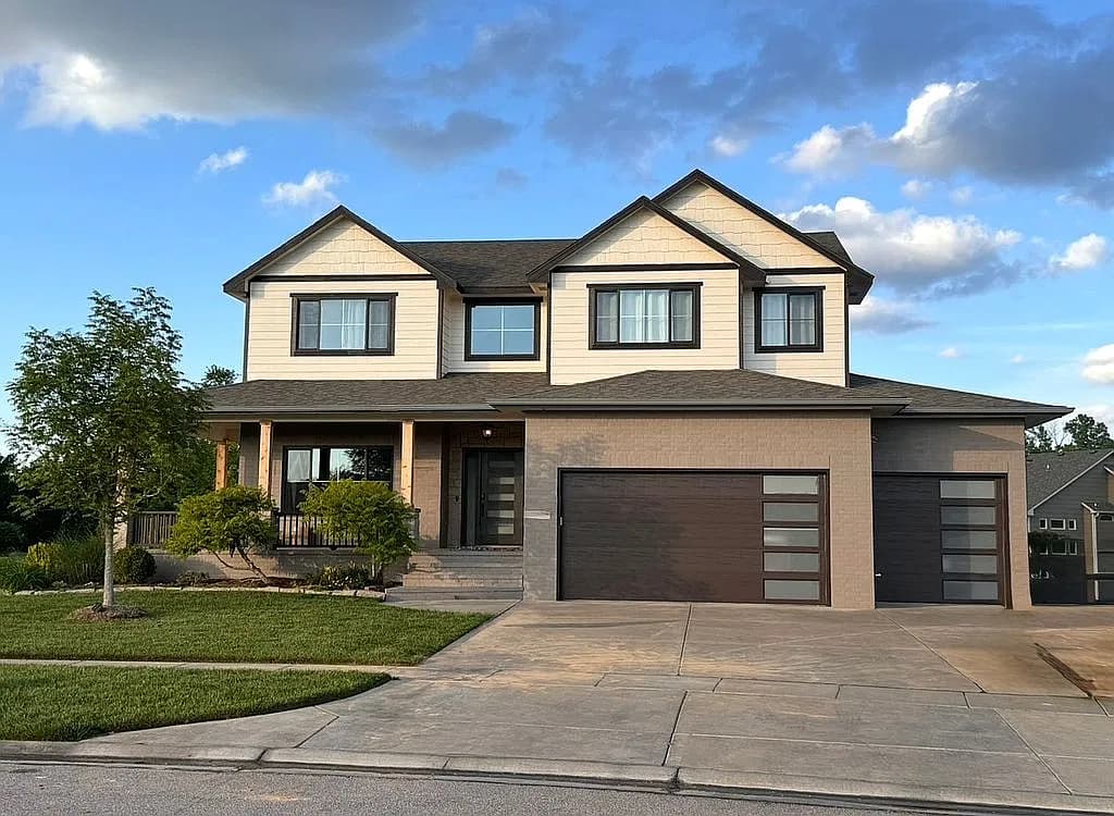 214 N Kennedy St — exterior photo