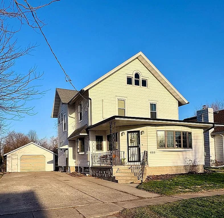 605 State St — exterior photo