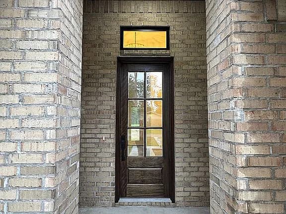 805 Strickland St — exterior photo