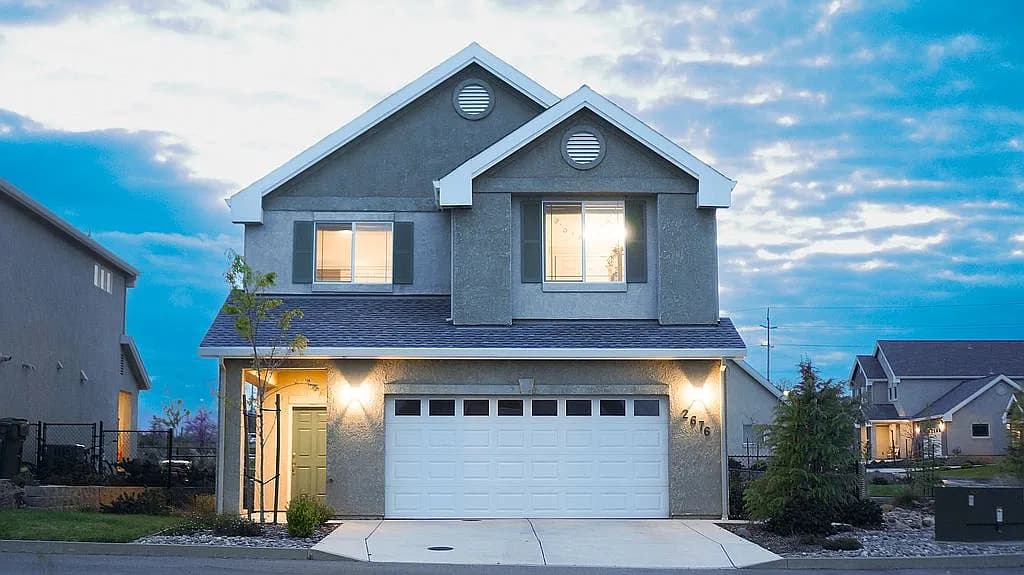 2676 Brooklyn Ln — exterior photo