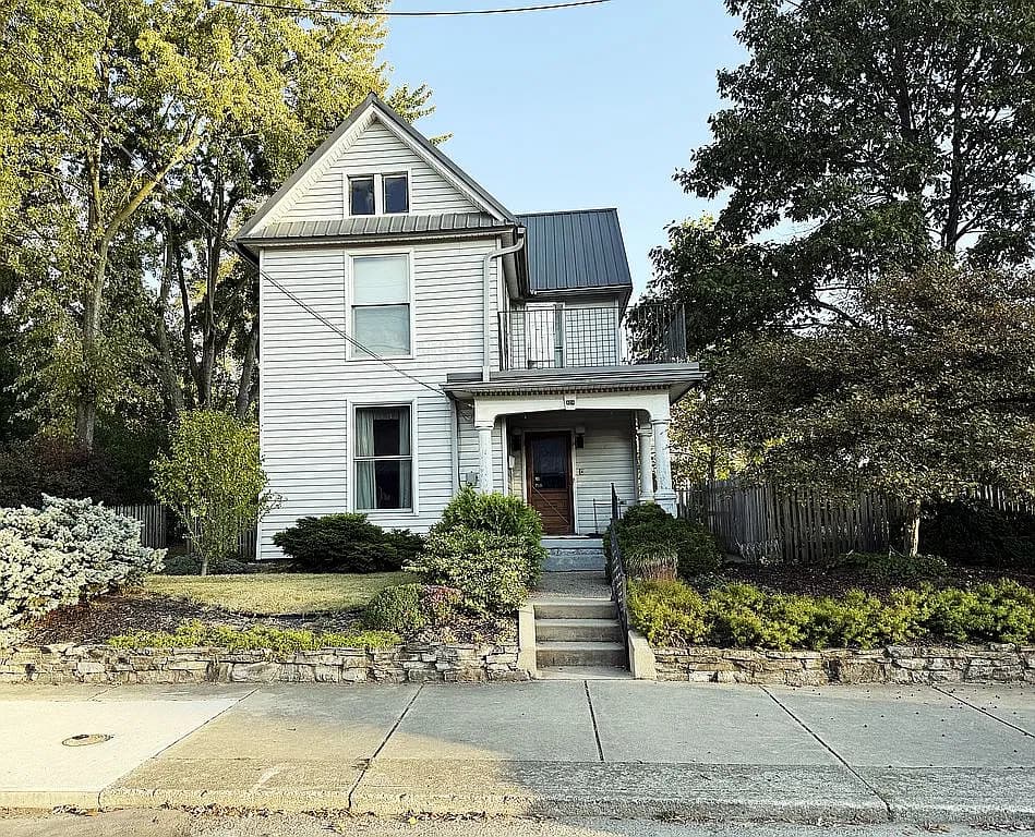 428 Bates St — exterior photo