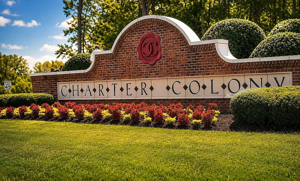 712 Colony Forest Dr — exterior photo