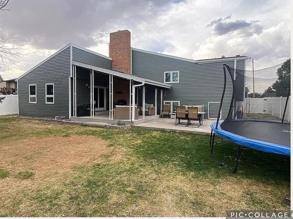 1123 W 14th St — exterior photo