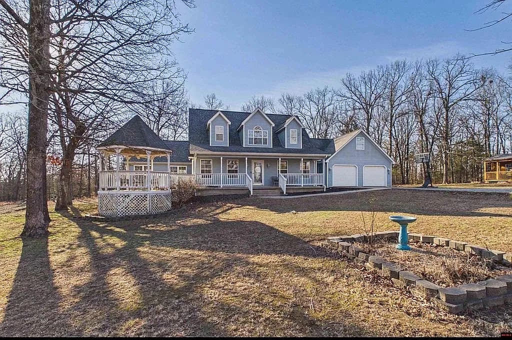 1003 County Road 619 — exterior photo