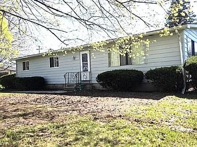 252 Dodge Ct — exterior photo