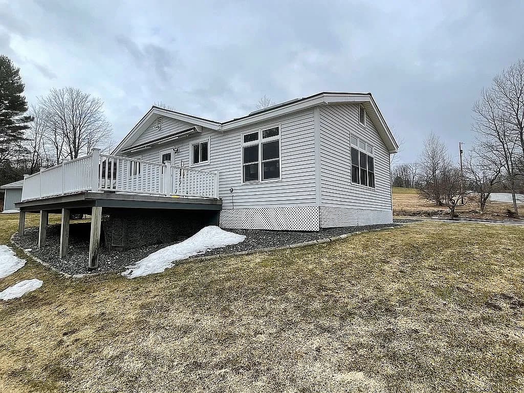 269 Barre Hl — exterior photo