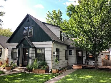 910 W Ofarrell St — exterior photo
