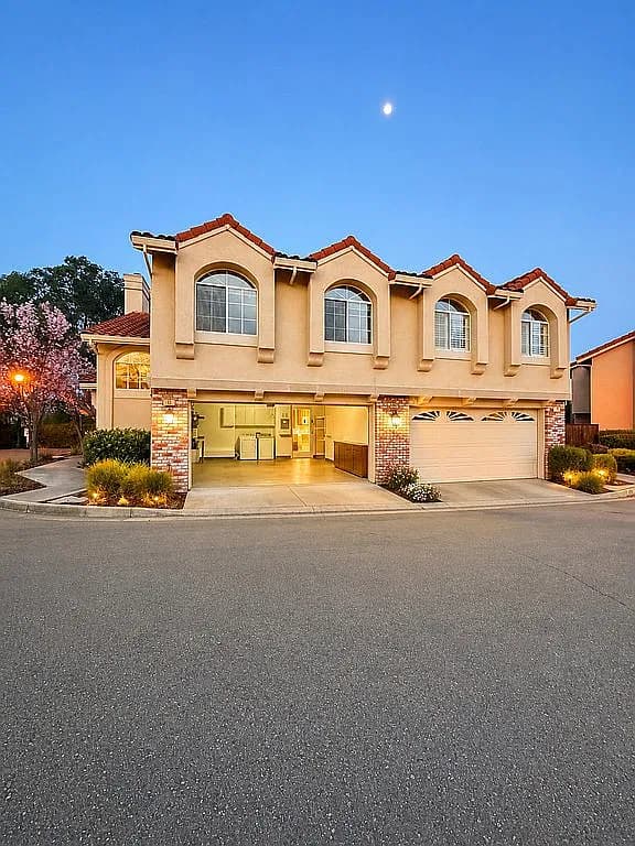 14 Sassafras Ln — exterior photo
