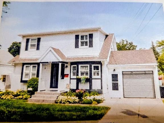 360 Kerr St — exterior photo