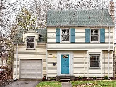 644 Forest St — exterior photo