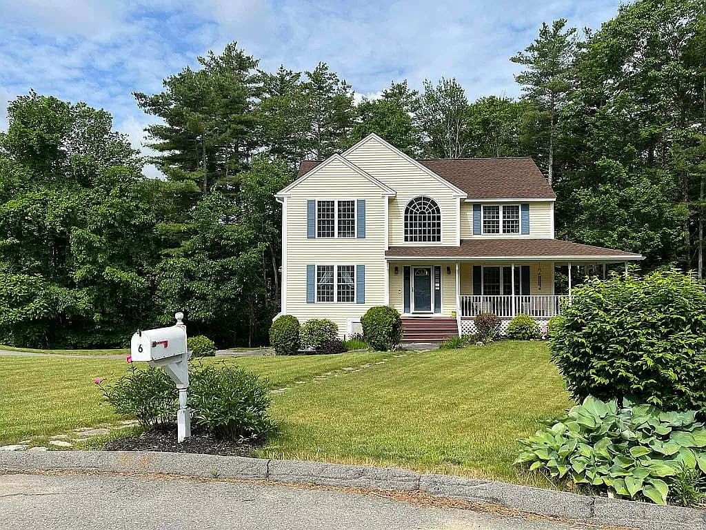 6 Loon Rd — exterior photo