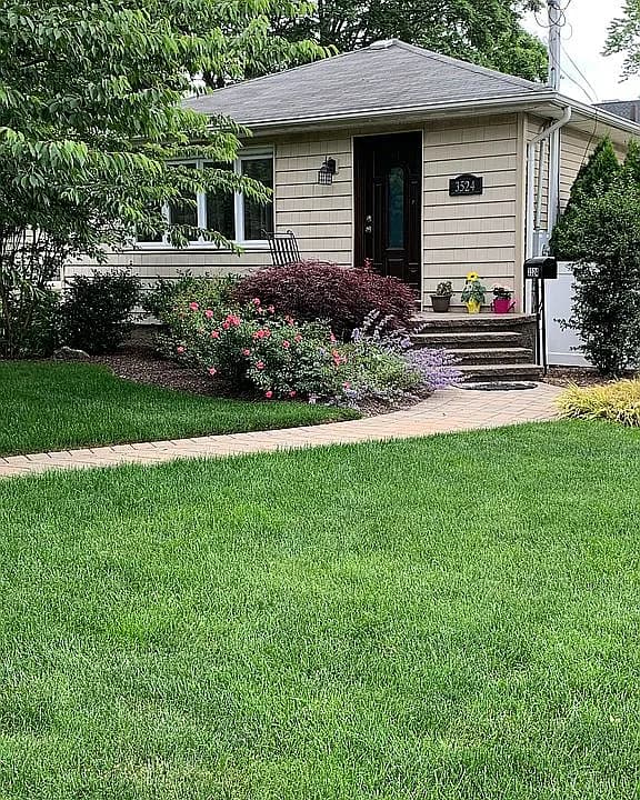 3524 Edgerton Ave — exterior photo