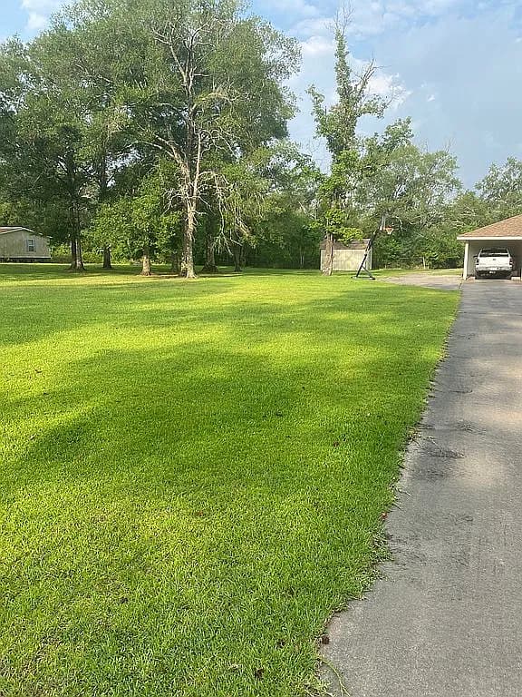 305 Doty Rd — exterior photo