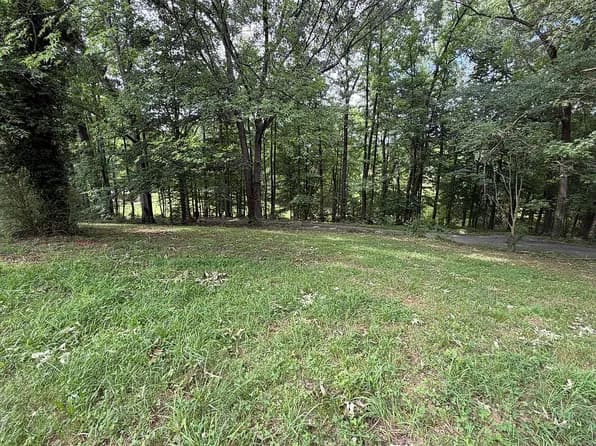 290 Charlie Turner Dr — exterior photo