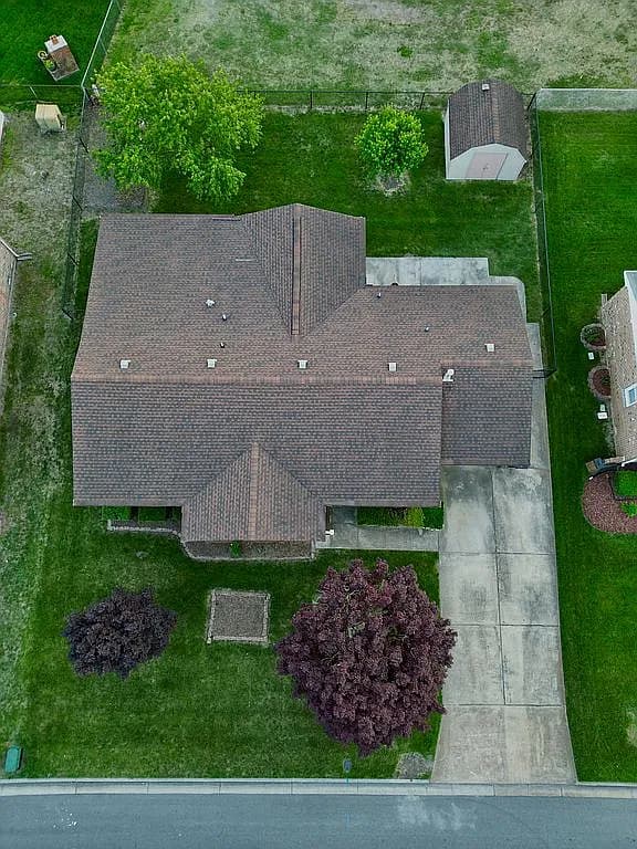 1413 Horne Ave — exterior photo