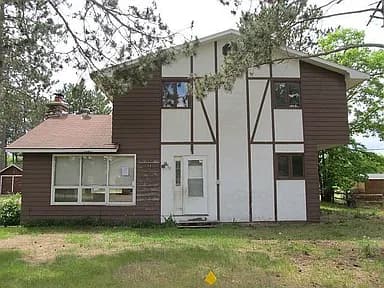 33 Fir Ave NW — exterior photo
