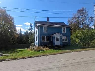 23 Oak St — exterior photo