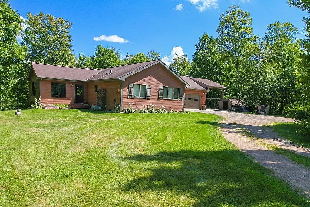 36279 Cavanaugh Rd — exterior photo