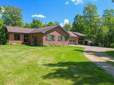 36279 Cavanaugh Rd — exterior photo