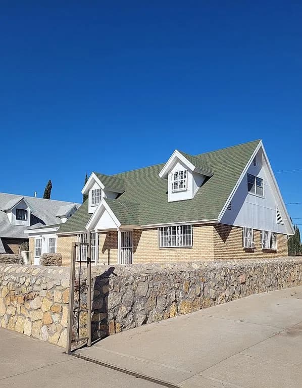 10072 Kenworthy St — exterior photo