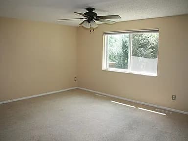 1620 River Dr — exterior photo